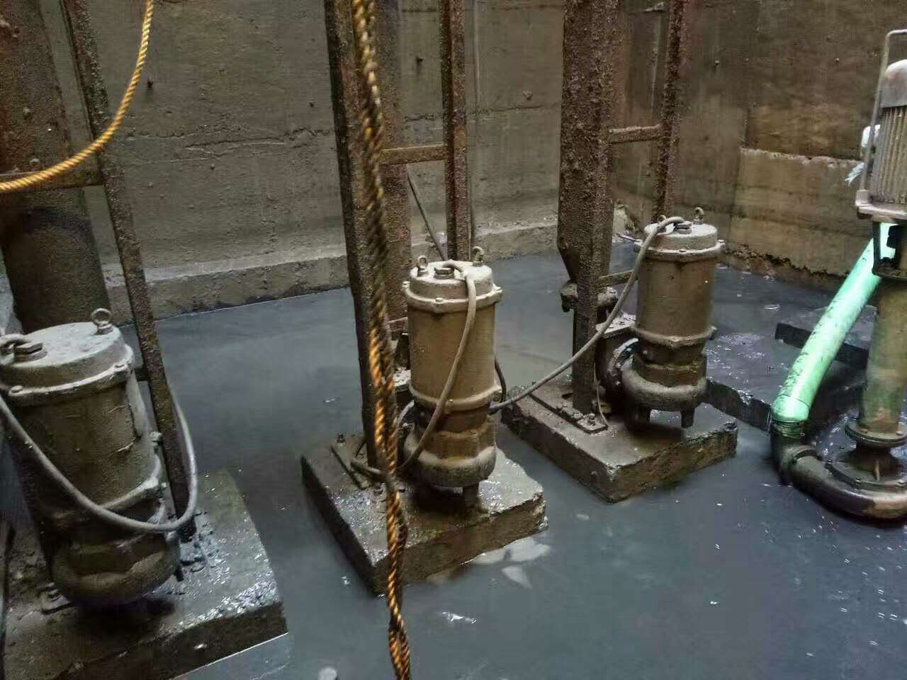 千山污水池清理